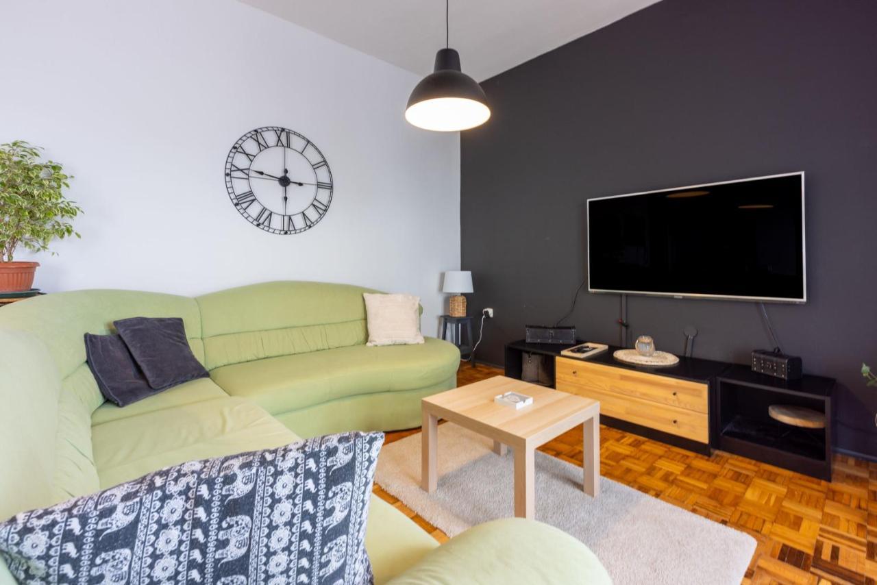 Apartment Suzy Dramalj Buitenkant foto