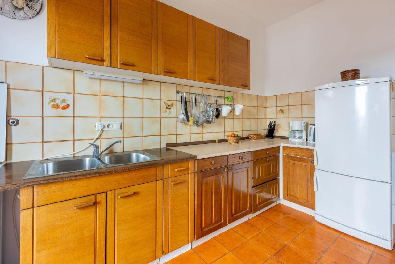 Apartment Suzy Dramalj Buitenkant foto
